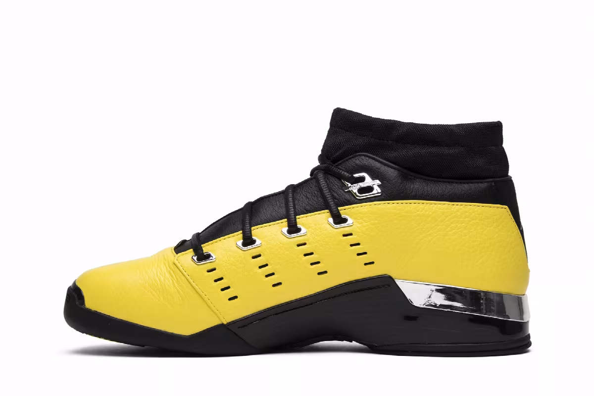 SoleFly x Air Jordan 17 Low Reverse Lightning, view 4