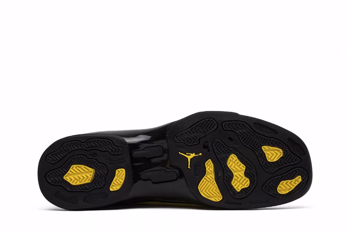SoleFly x Air Jordan 17 Low Reverse Lightning, view 5