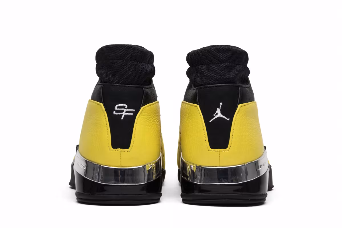 SoleFly x Air Jordan 17 Low Reverse Lightning, view 7