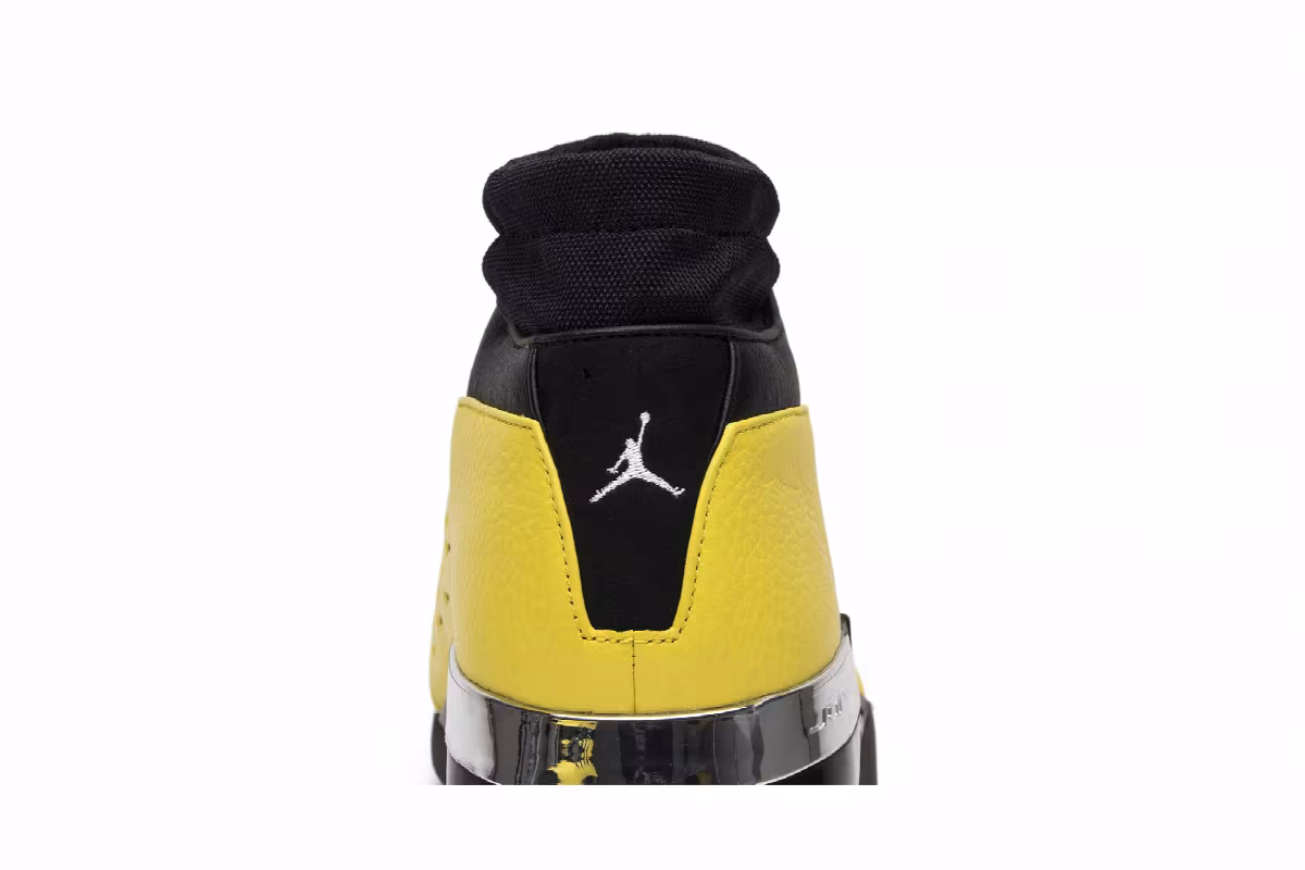 SoleFly x Air Jordan 17 Low Reverse Lightning, view 8