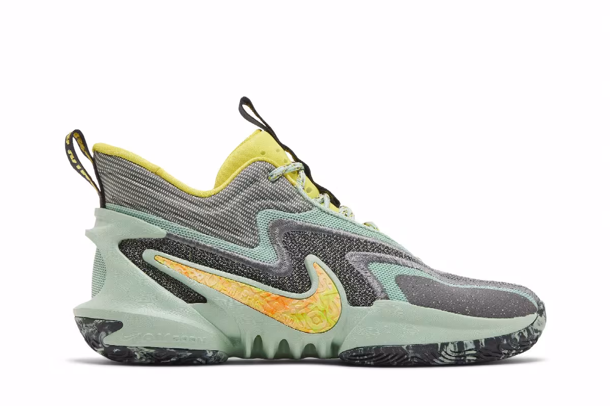 Nike Cosmic Unity 2 Enamel Green, view 2