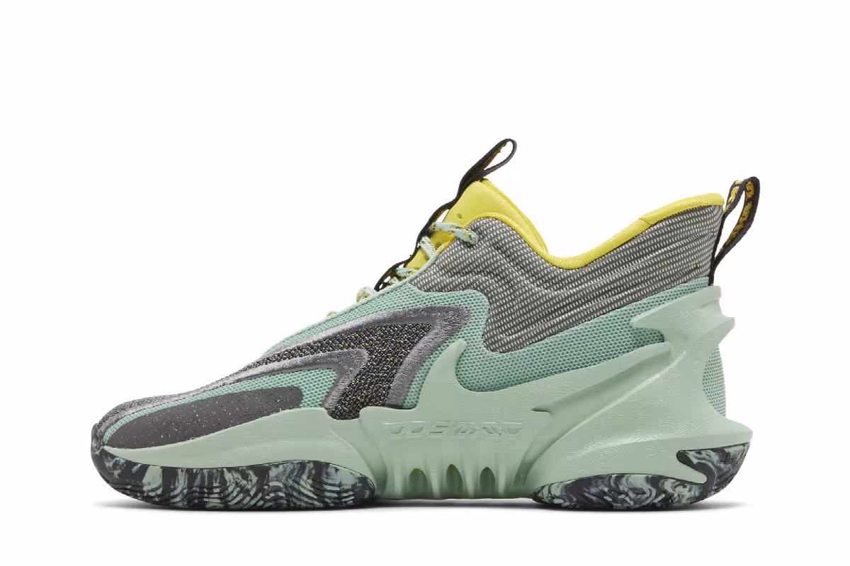 Nike Cosmic Unity 2 Enamel Green, view 4