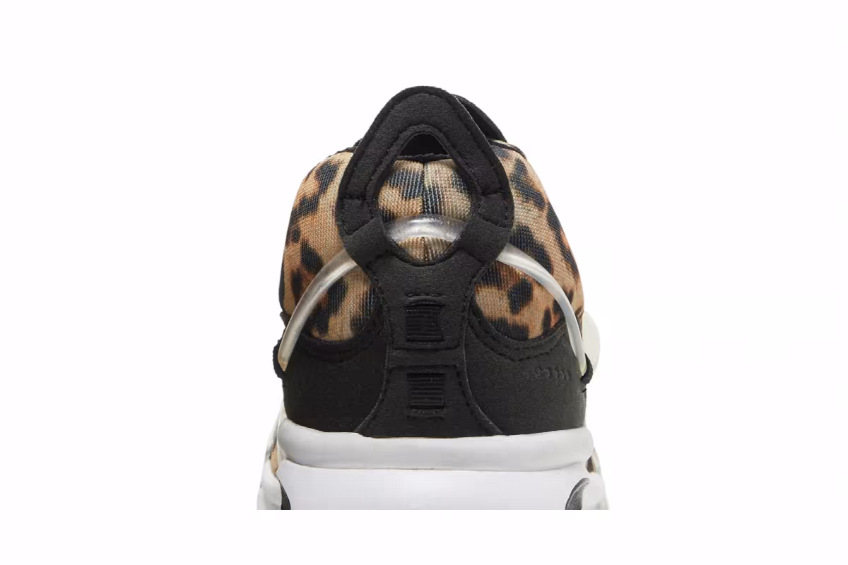 Nike Air Kukini SE Leopard, view 8