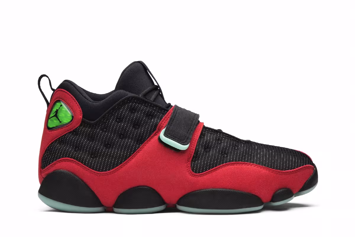 Air Jordan Black Cat Bred, view 2