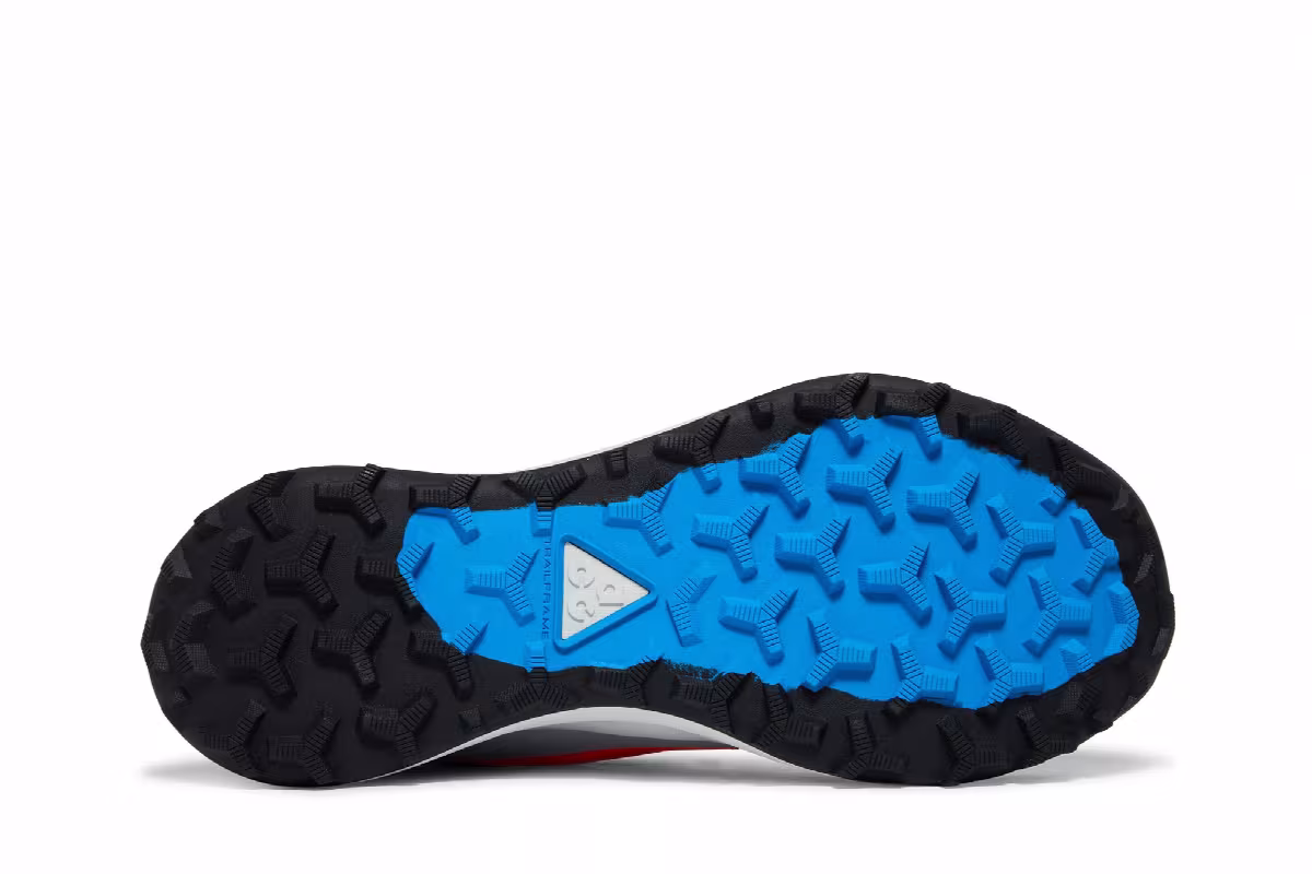 Nike ACG Lowcate Wolf Grey Bright Crimson, view 5