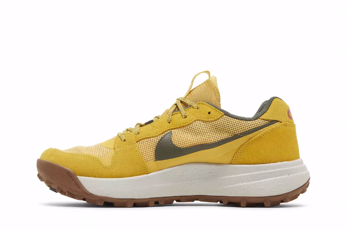 Nike ACG Lowcate Solar Flare, view 4