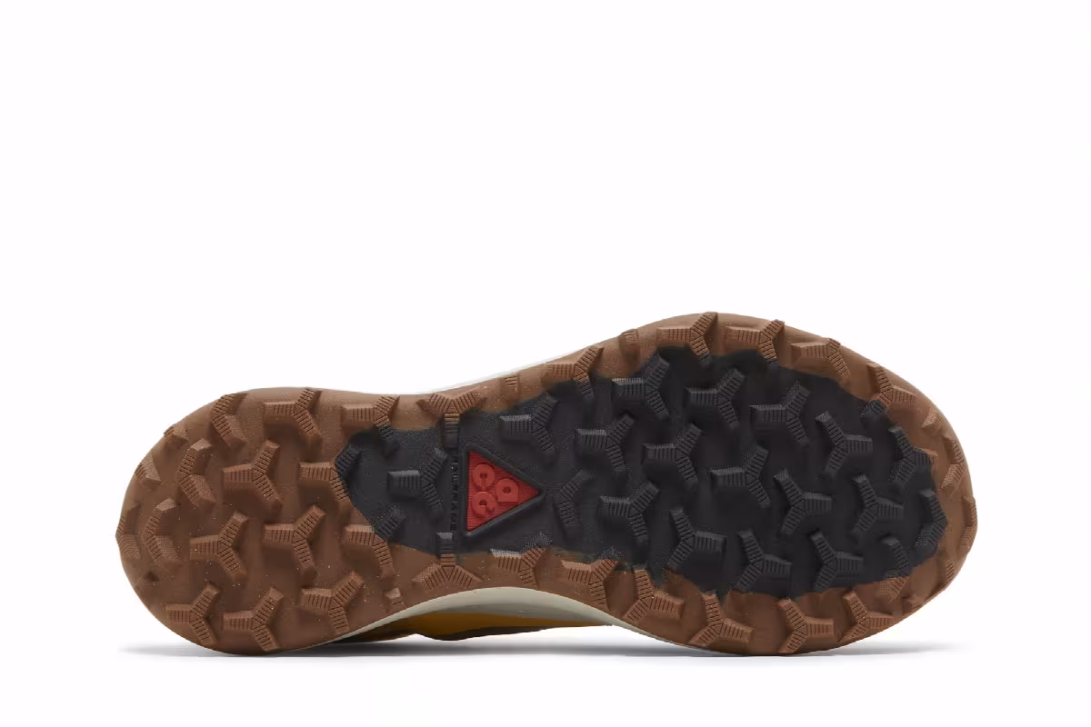 Nike ACG Lowcate Solar Flare, view 5