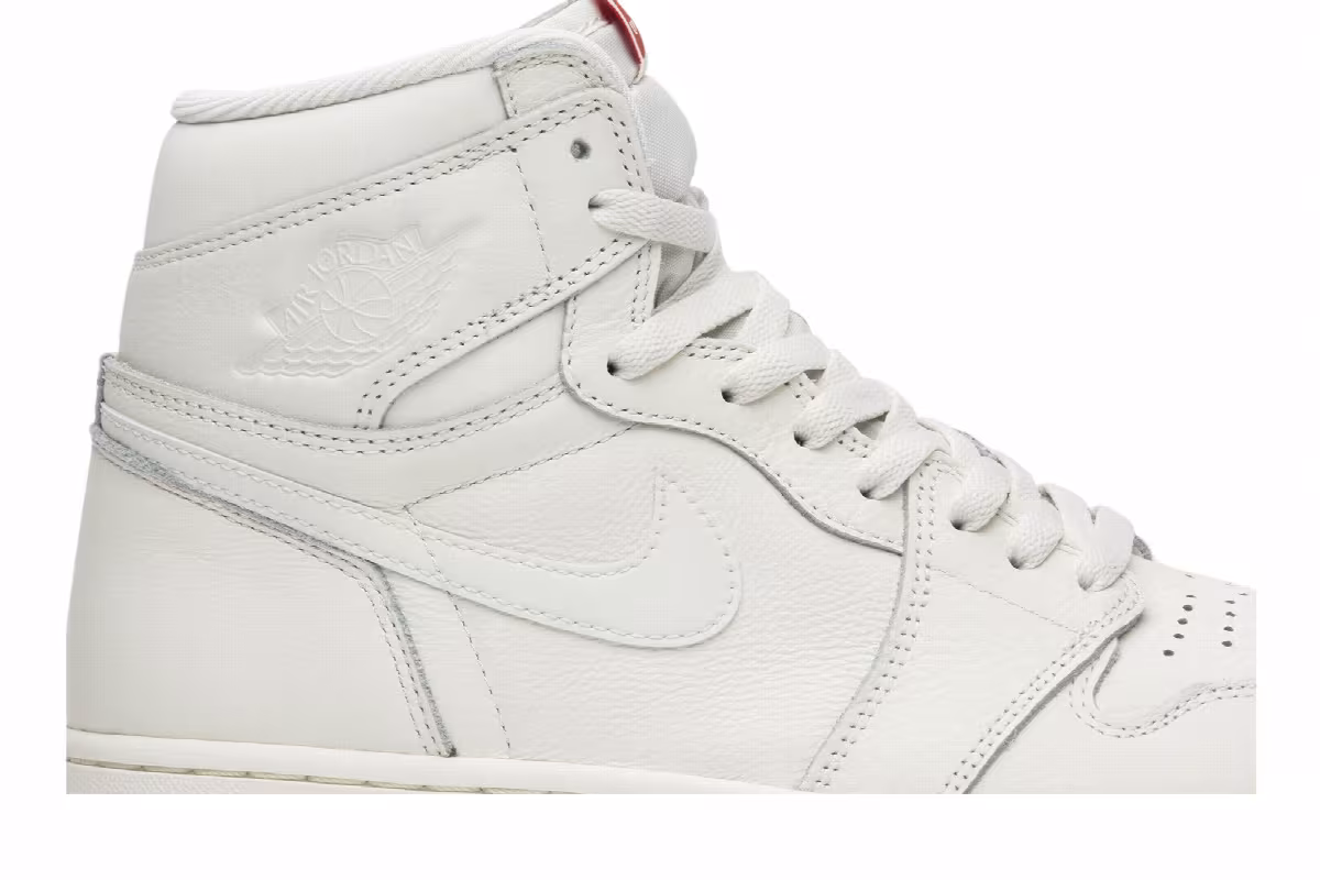 Air Jordan 1 High OG Sail, view 3