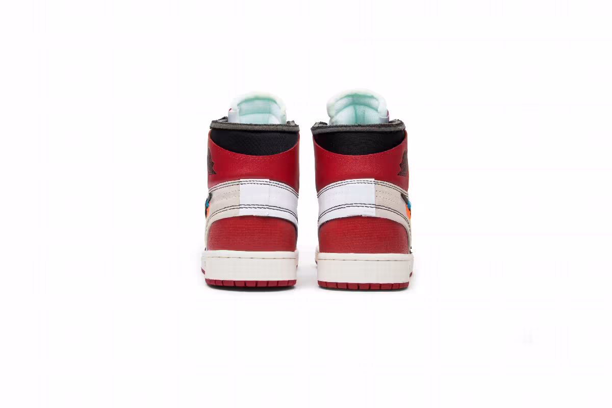Off-White x Air Jordan 1 High OG Chicago, view 7