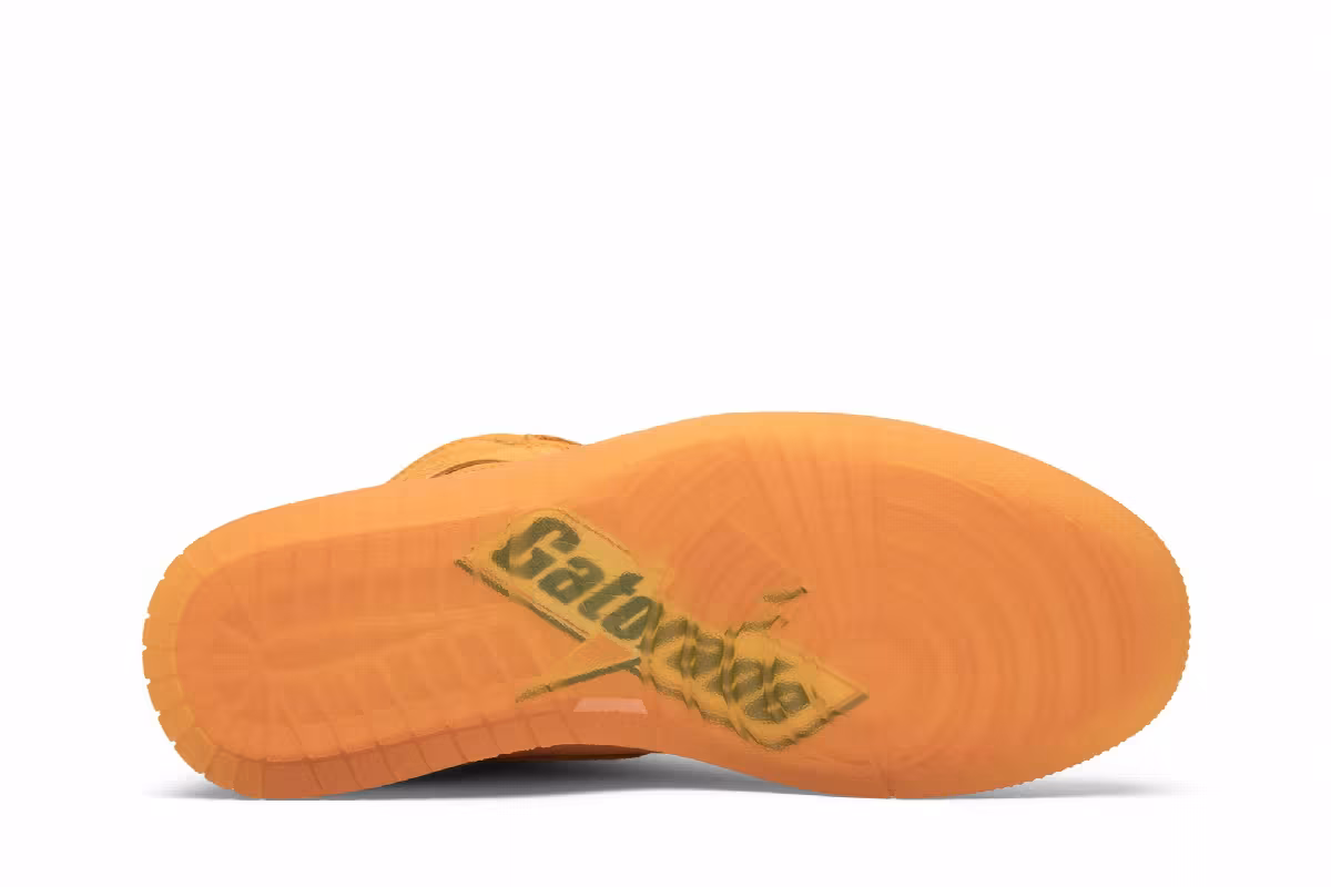Air Jordan 1 High OG G8RD Gatorade Pack, Orange, view 5