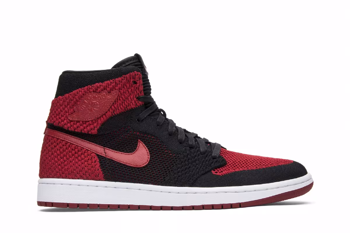 Air Jordan 1 High OG Flyknit Bred, view 2