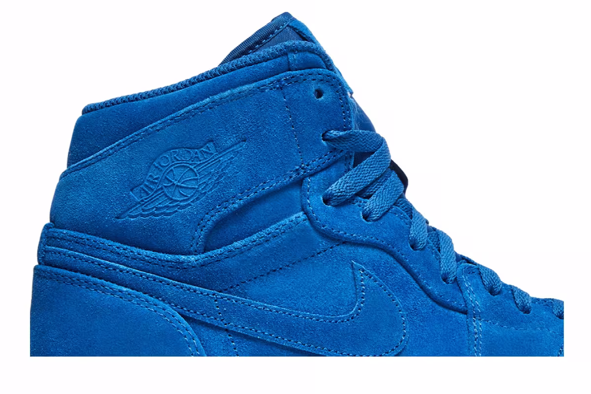 Air Jordan 1 High Blue Suede, view 3