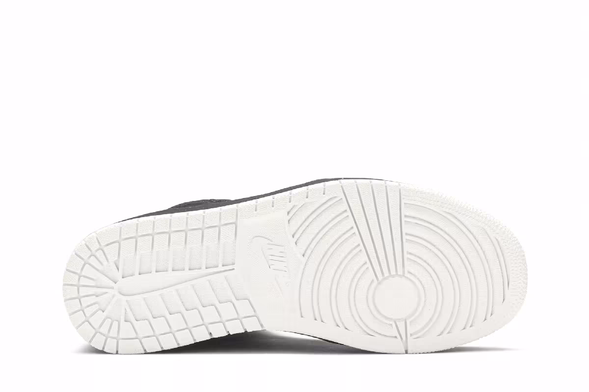 Air Jordan 1 High OG Perforated, view 5