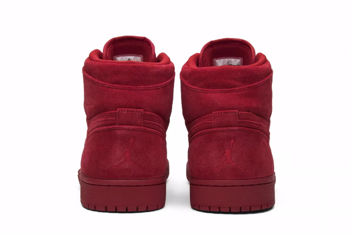 Air Jordan 1 High Red Suede, view 7