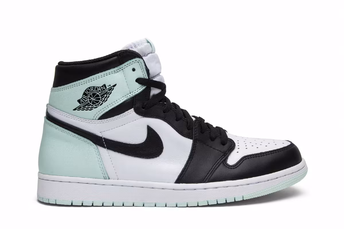 Air Jordan 1 High OG NRG Igloo, view 2