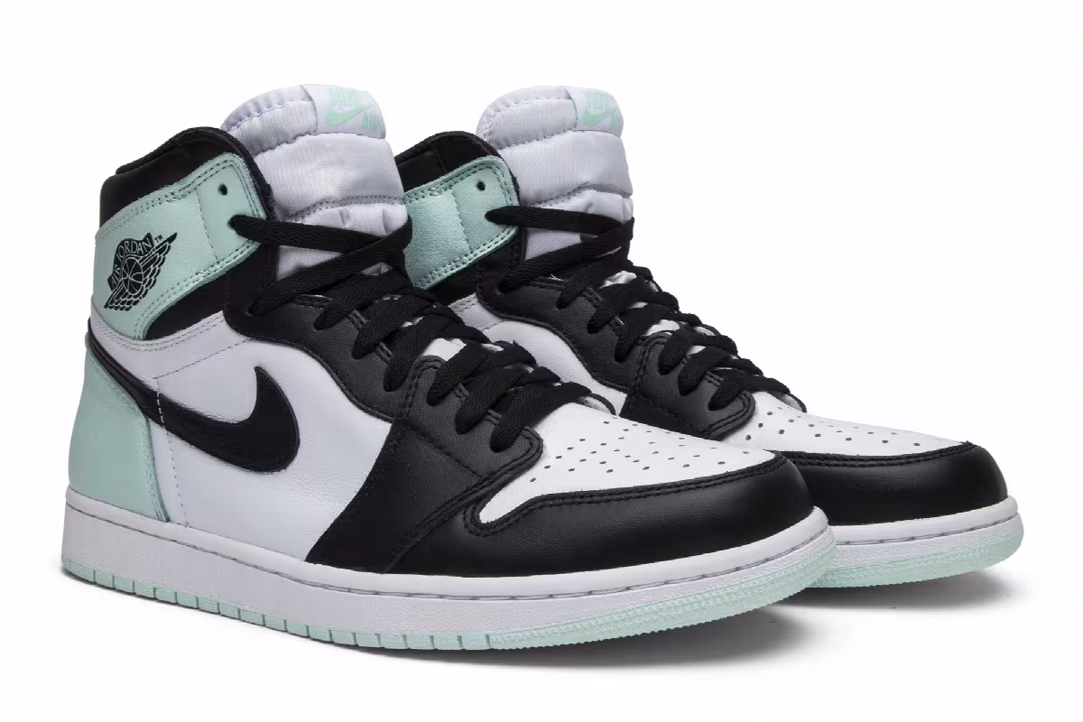 Air Jordan 1 High OG NRG Igloo, view 9