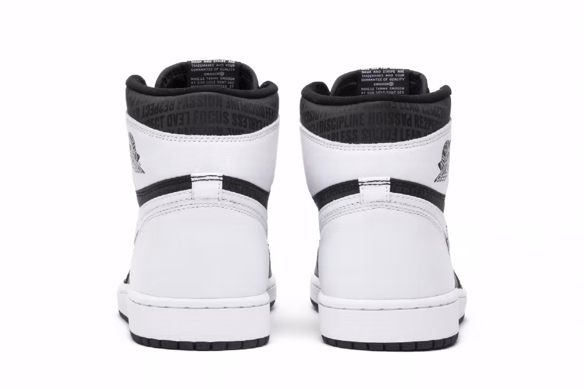 Air Jordan 1 High OG Derek Jeter, view 7