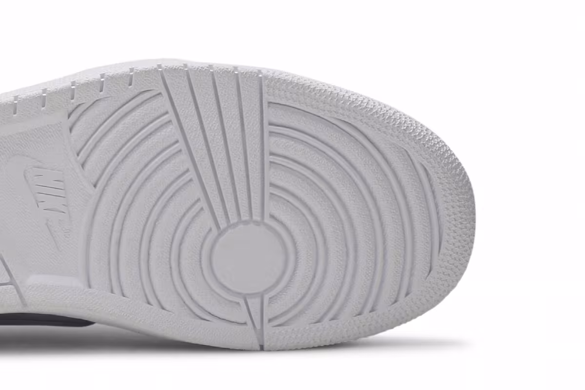 Air Jordan 1 Low OG Premium Ice Blue, view 6
