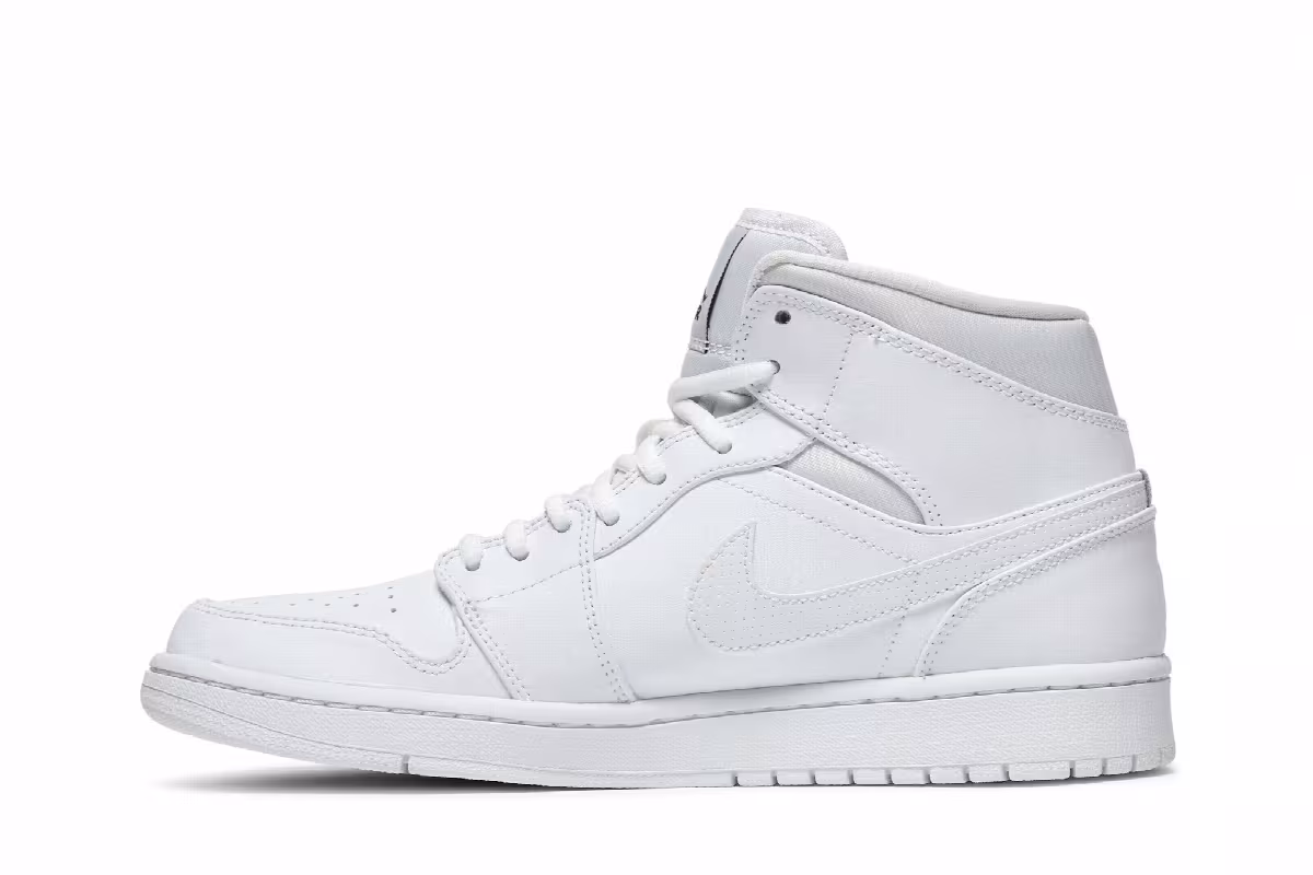Air Jordan 1 Mid White, view 4