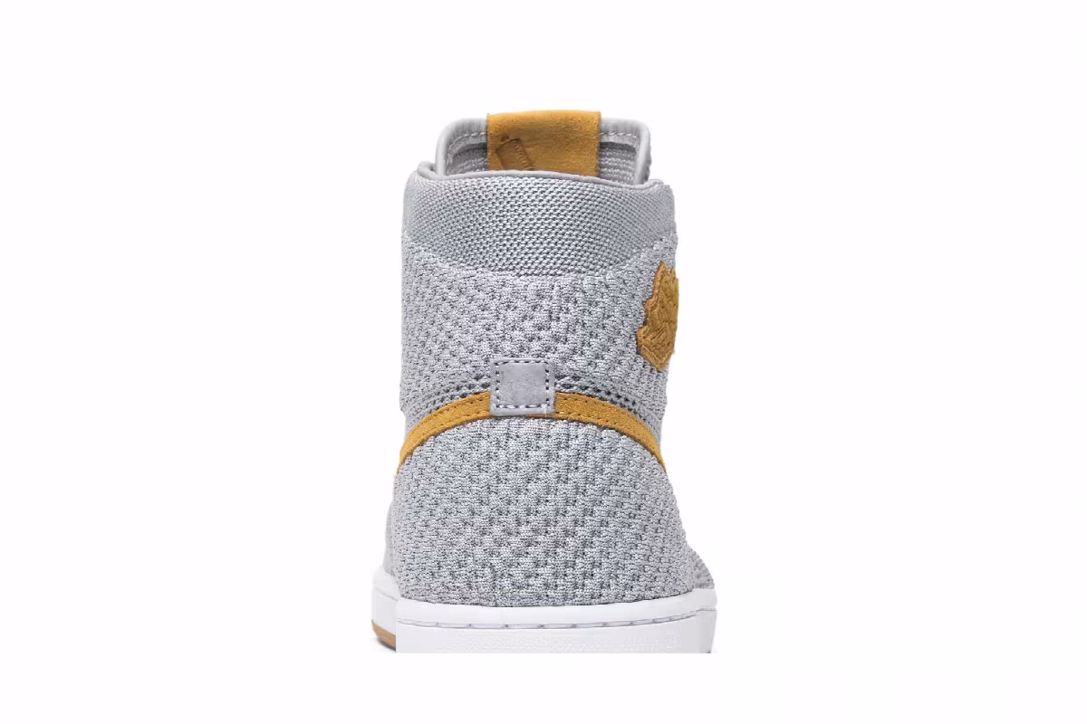 Air Jordan 1 High OG Flyknit Wolf Grey, view 8