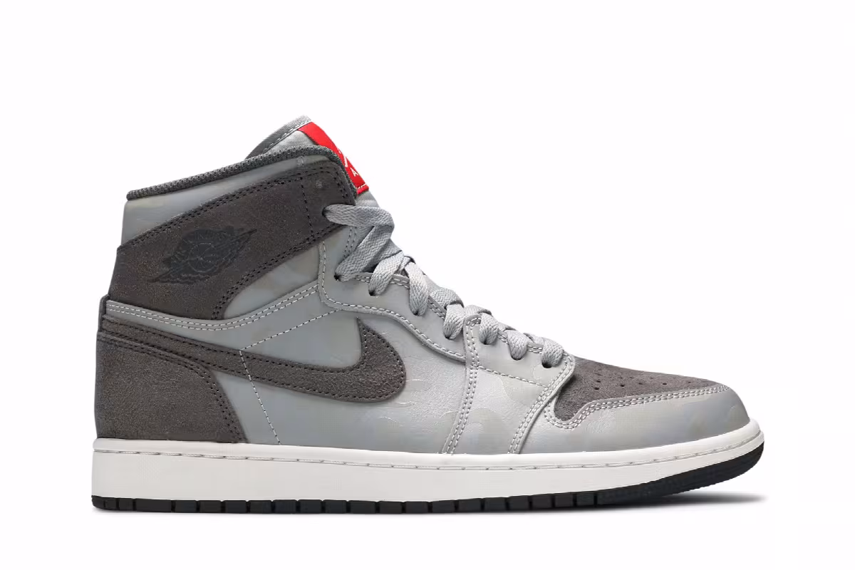 Air Jordan 1 High Premium Grey Camo, view 2