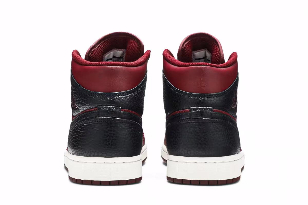 Air Jordan 1 Mid Reverse Banned, view 7