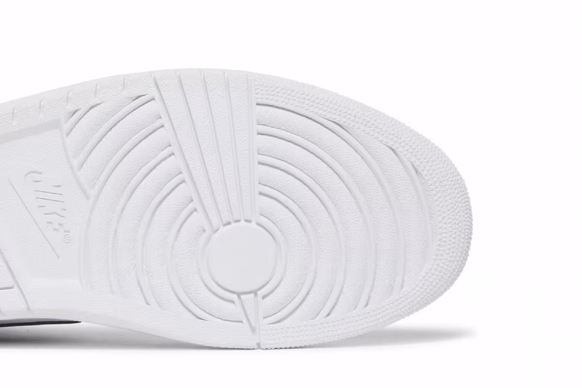 Air Jordan 1 Mid Pure Money, view 6