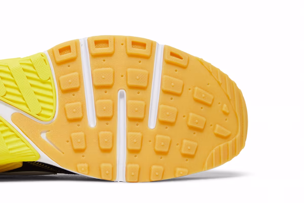 Nike Air Max Excee Go The Extra Smile, view 6