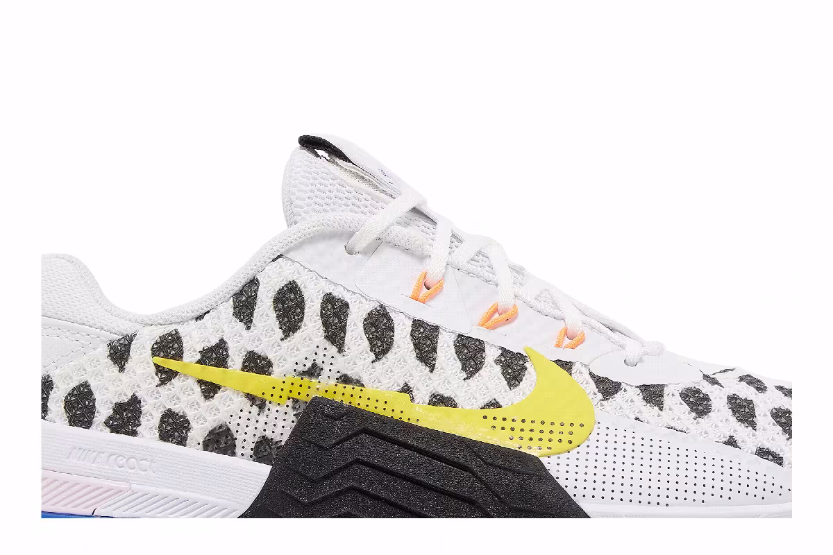 Nike Women's Metcon 7 Polka White Yellow Strike, view 3