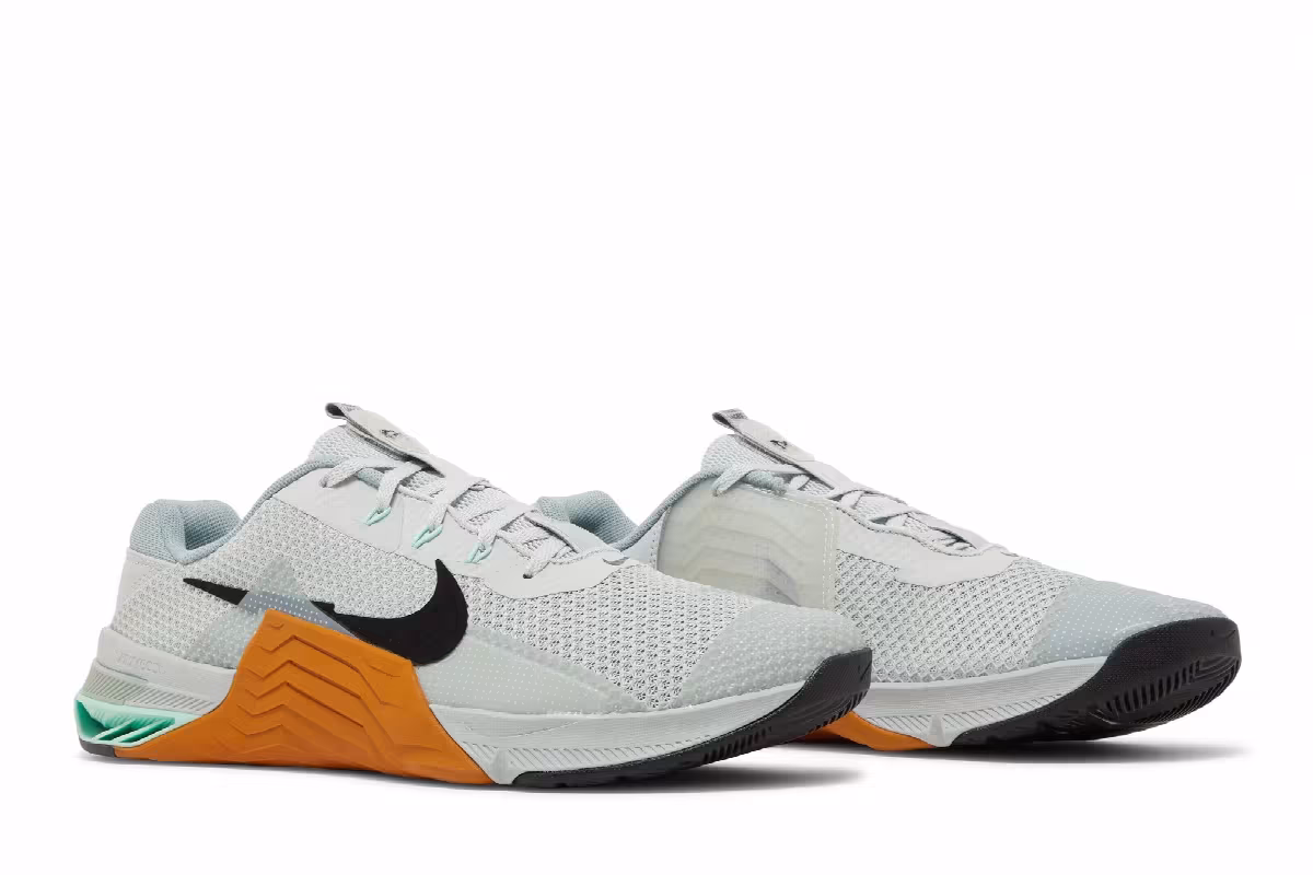 Nike Metcon 7 Light Silver Desert Ochre, view 9