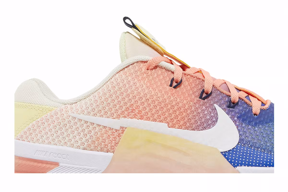 Nike Metcon 7 AMP Multi-Color, view 3