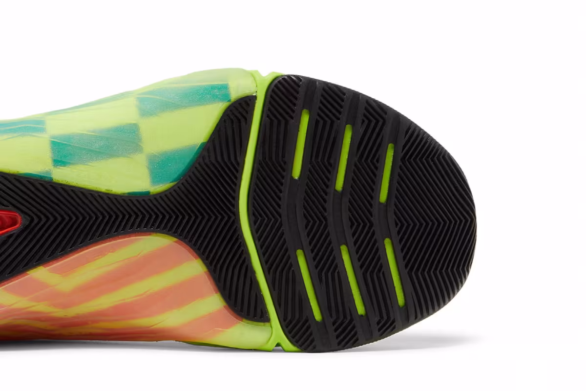 Nike Metcon 7 AMP Volt Bright Spruce Checkered, view 6