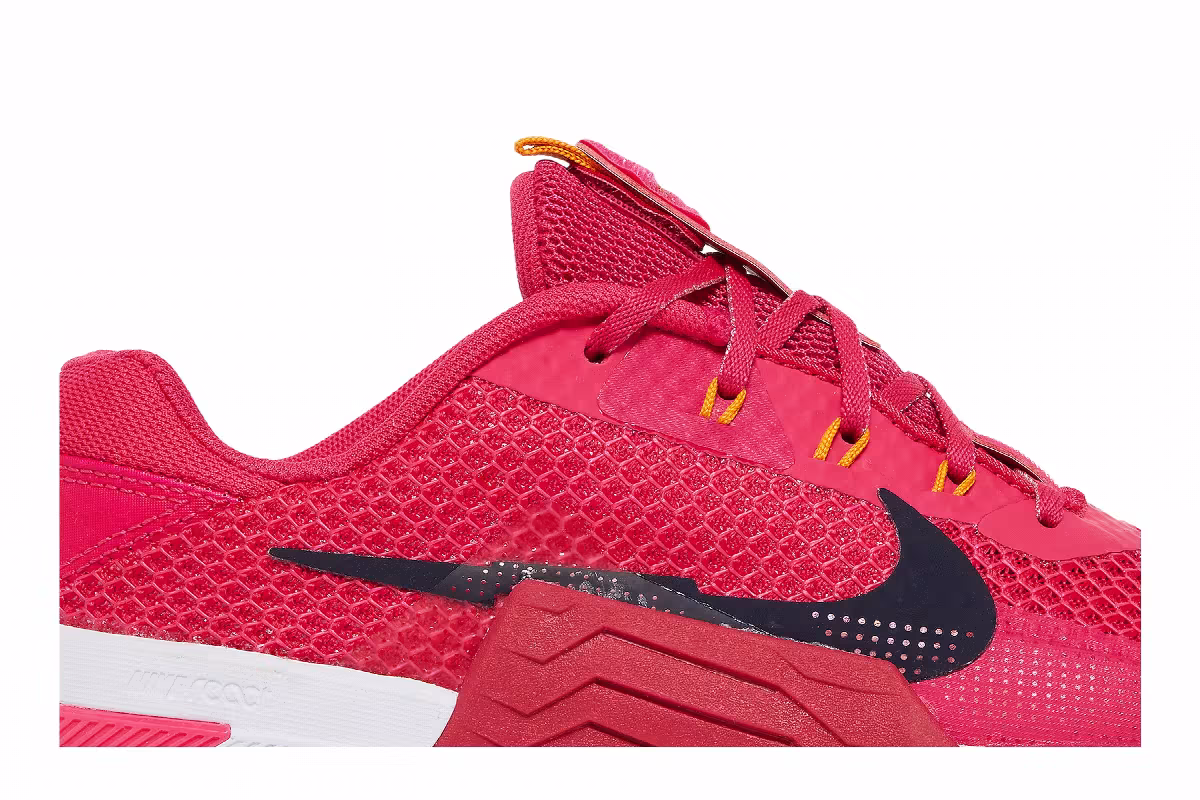 Nike Women's Metcon 7 Rush Pink Blackened Blue, view 3
