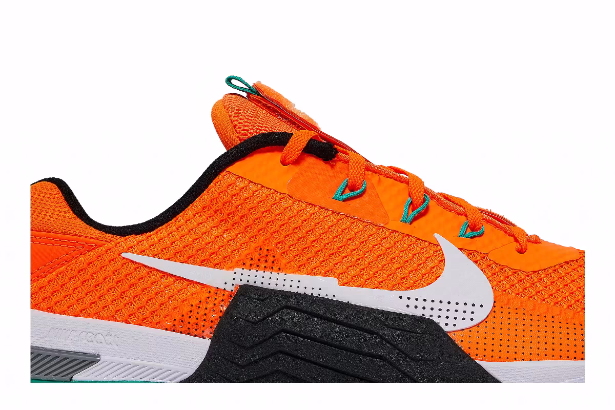 Nike Metcon 7 Total Orange Clear Emerald, view 3