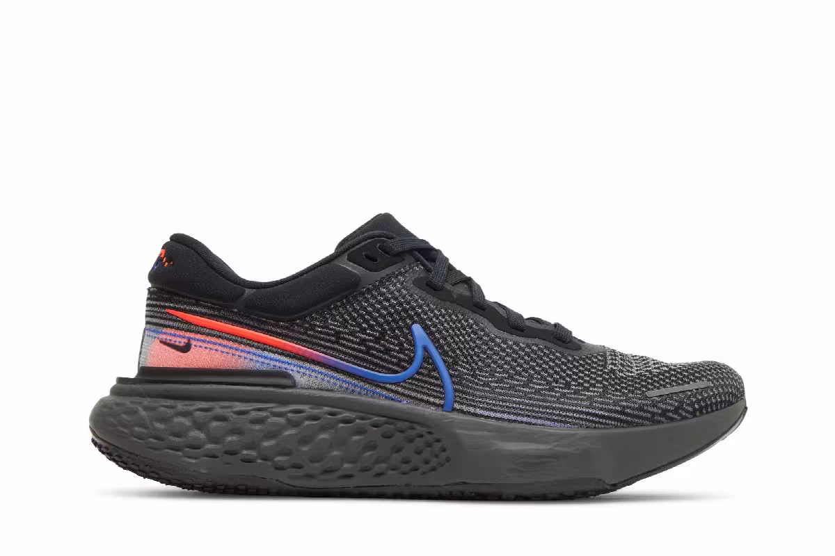 Nike ZoomX Invincible Run Flyknit Black Total Orange, view 2