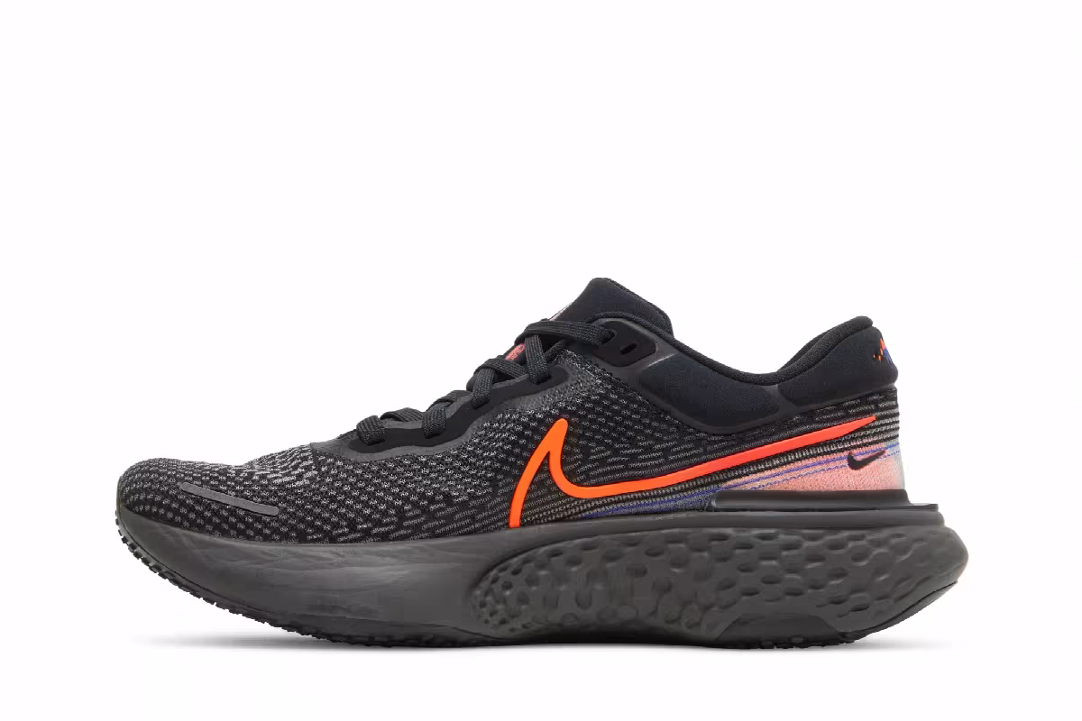 Nike ZoomX Invincible Run Flyknit Black Total Orange, view 4