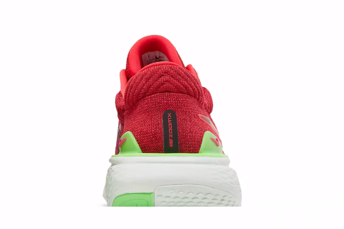 Nike ZoomX Invincible Run Flyknit 2 Siren Red, view 8
