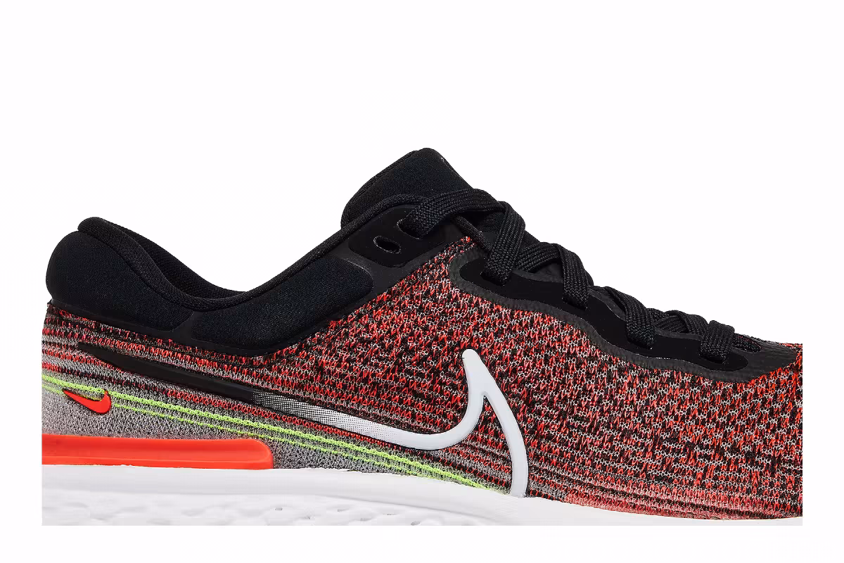 Nike ZoomX Invincible Run Flyknit Black Bright Crimson, view 3