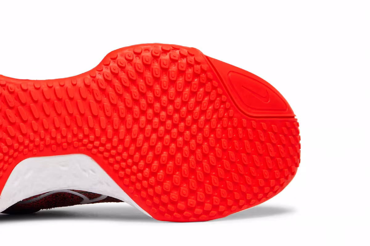 Nike ZoomX Invincible Run Flyknit Black Bright Crimson, view 6
