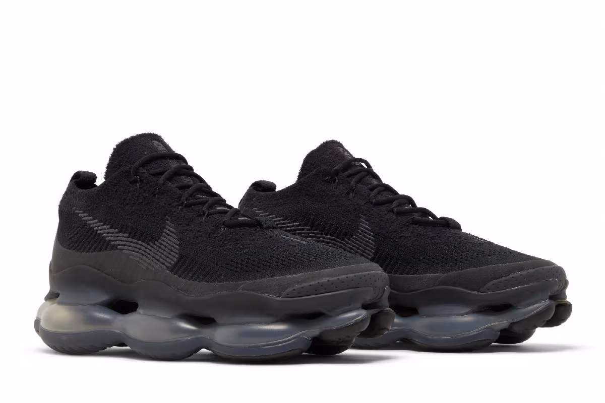 Nike Air Max Scorpion Flyknit Triple Black, view 9