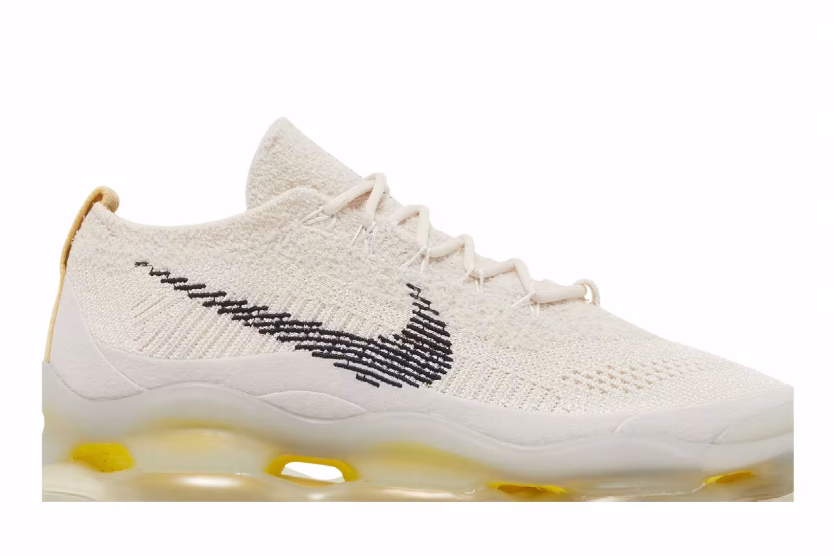 Nike Air Max Scorpion Flyknit Lemon Wash, view 3