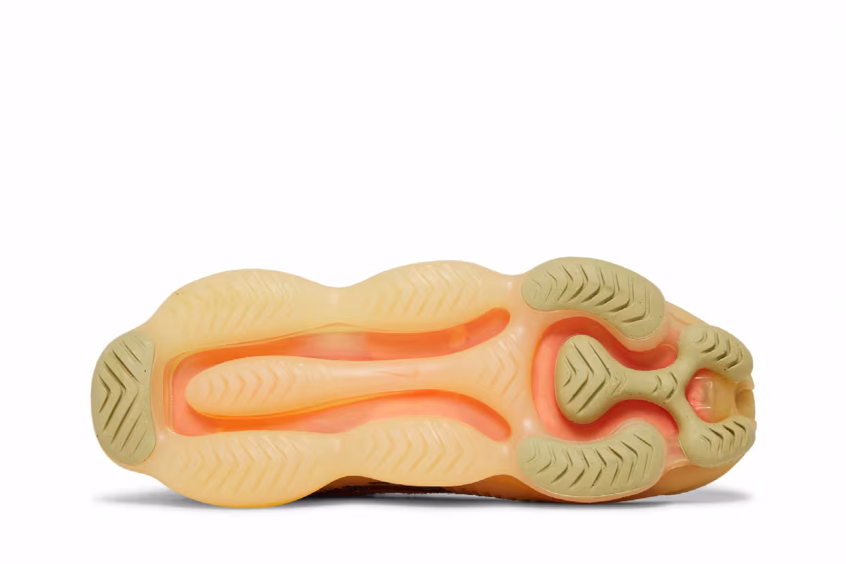 Nike Women's Air Max Scorpion Flyknit Sesame, view 5