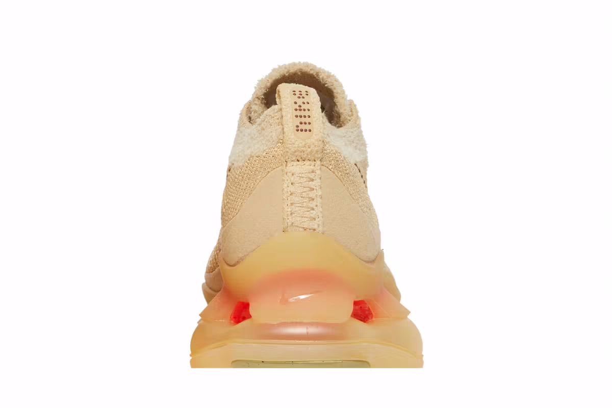 Nike Women's Air Max Scorpion Flyknit Sesame, view 8