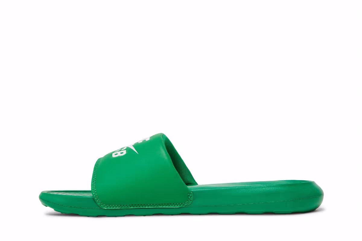 Nike Victori One Slide Lucky Green, view 4