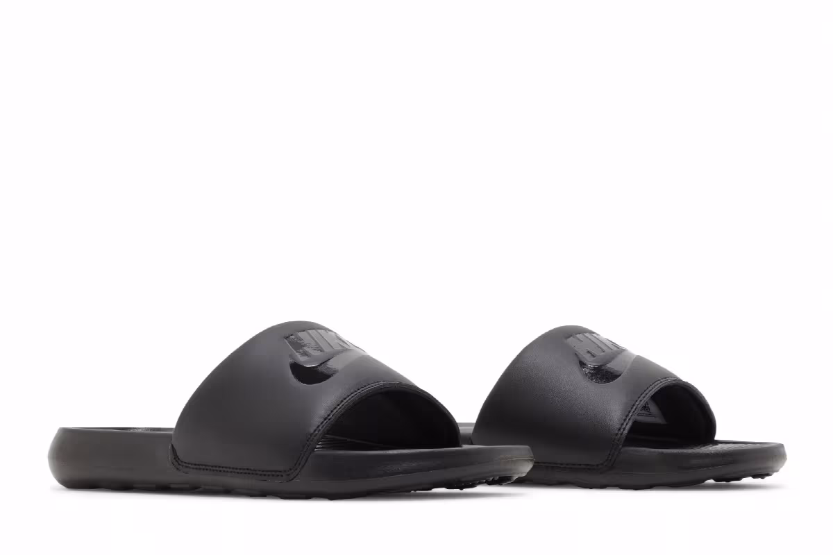 Nike Women's Victori One Slide Triple Black, view 9