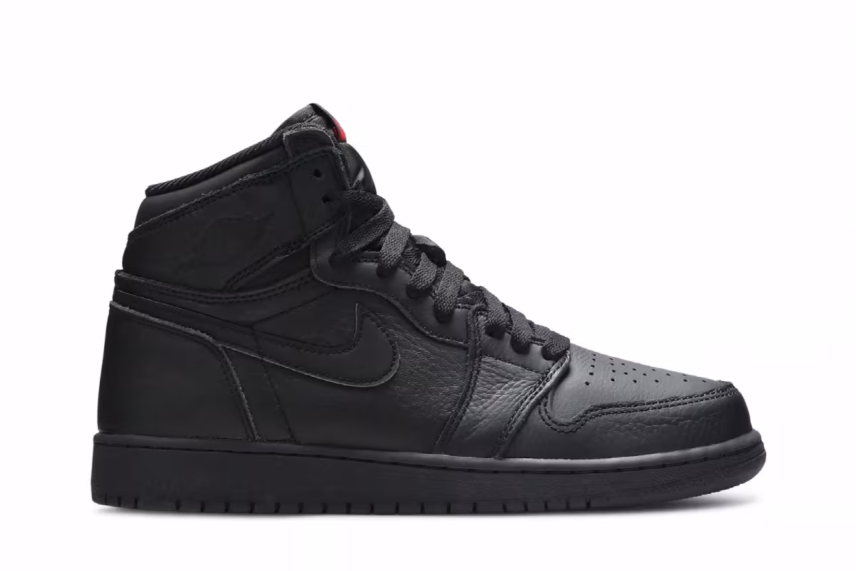 Air Jordan 1 High OG BG Black University Red, view 2