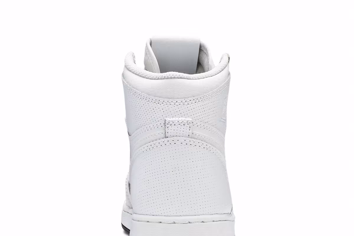 Air Jordan 1 High OG BG Perforated, view 8