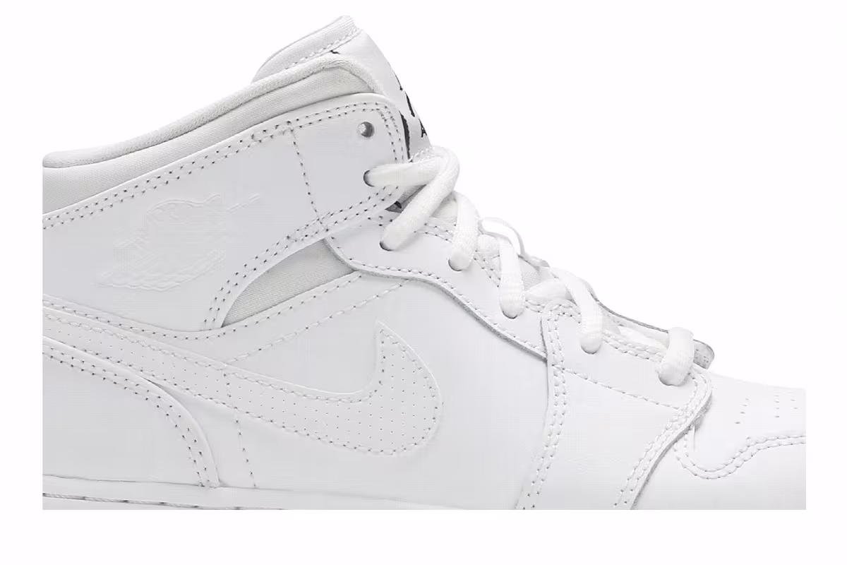 Air Jordan 1 Mid GS White, view 3