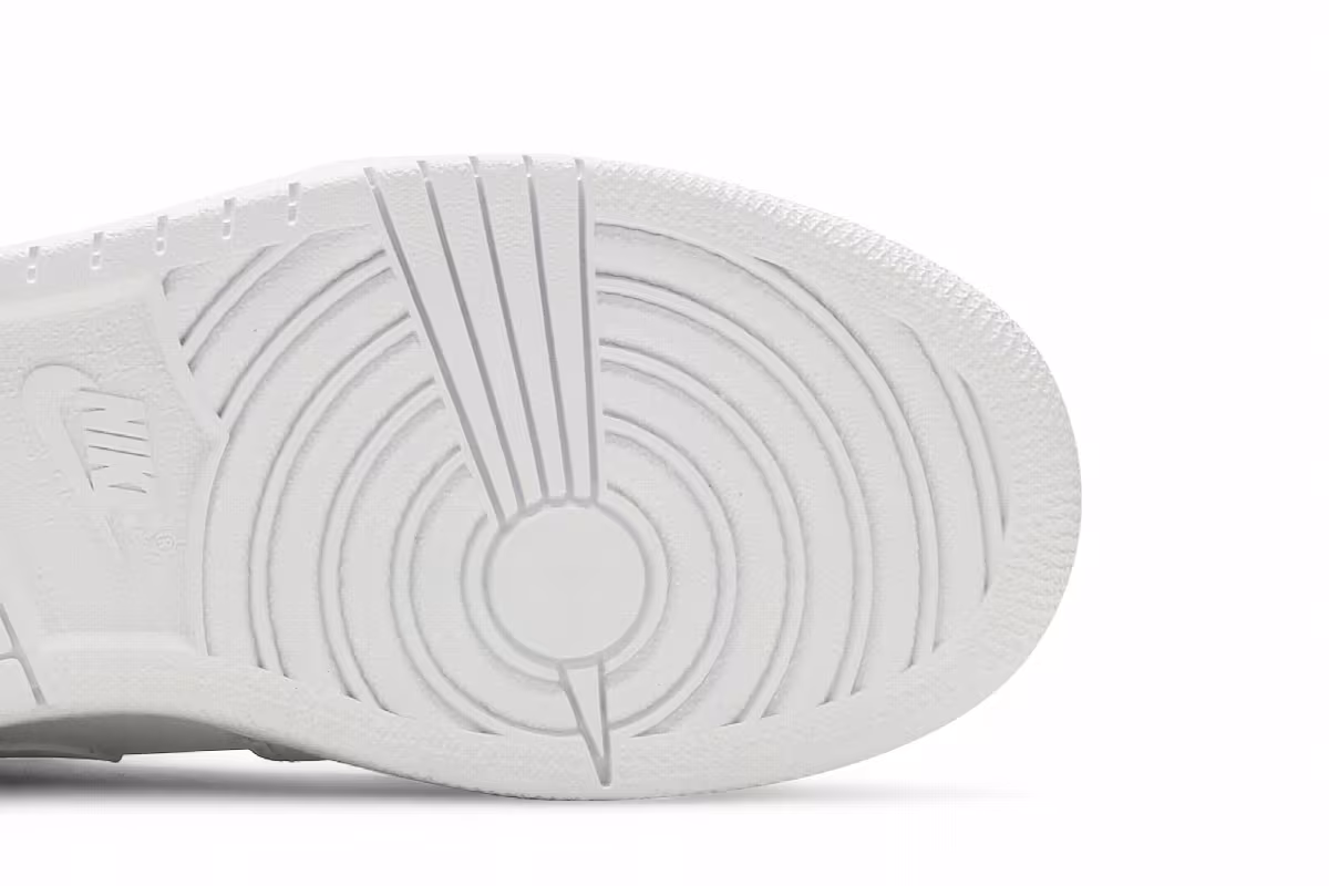 Air Jordan 1 Mid GS White, view 6