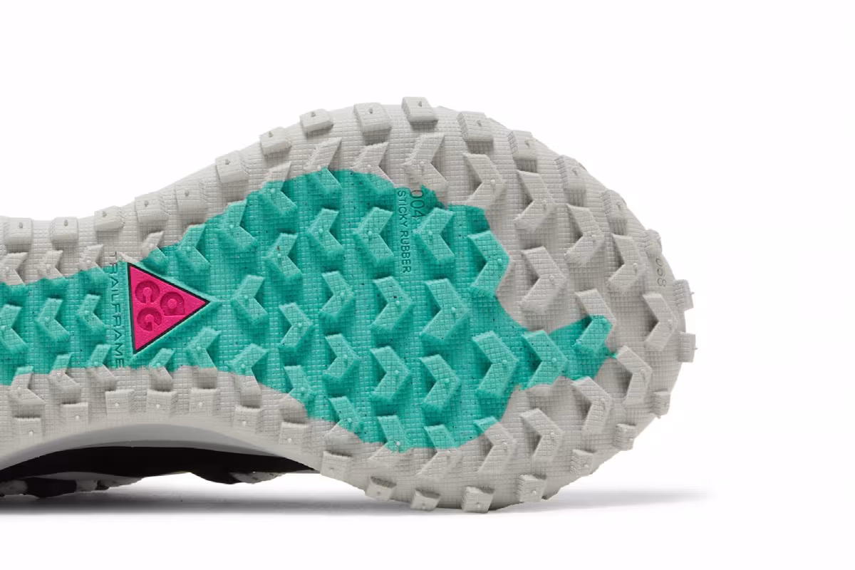 Nike ACG Mountain Fly Low SE White Anthracite, view 6